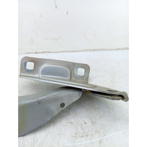 Par De Dobradiça Do Capô Amarok V6 2017 A 2021