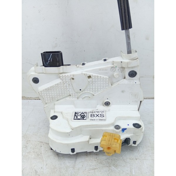 Fechadura Porta Traseira Direita Onix 20/25 26376708