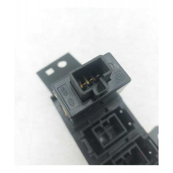 Moldura Com Botão Iluminação Painel Hyundai Tucson 07/15