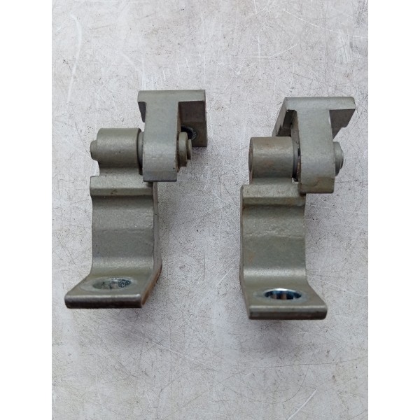 Par Dobradiça Porta Dianteira Esquerda Amarok V6 2017 A 2023