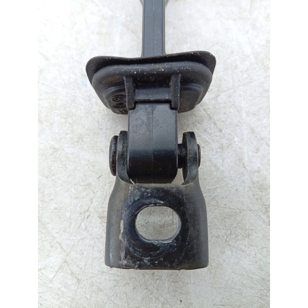 Limitador Porta Traseira Amarok V6 2017 A 2021