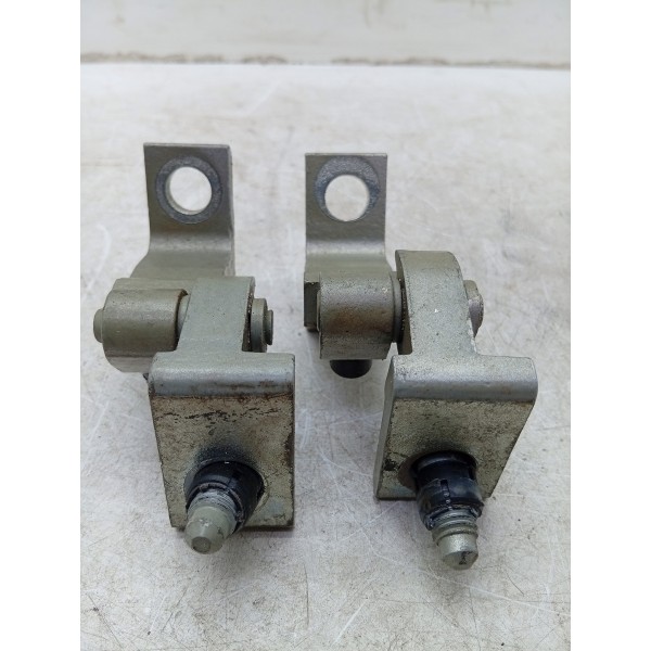 Par Dobradiça Porta Tras\esq Amarok V6 2017 A 2023