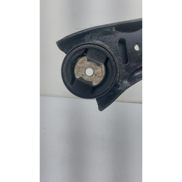 Bandeja Balança Fiat Punto Com Pivo E Bucha Lado Esquerdo