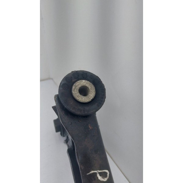 Bandeja Balança Fiat Punto Com Pivo E Bucha Lado Esquerdo