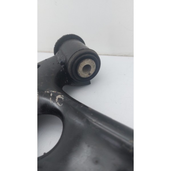 Bandeja Balança Fiat Punto Com Pivo E Bucha Lado Esquerdo