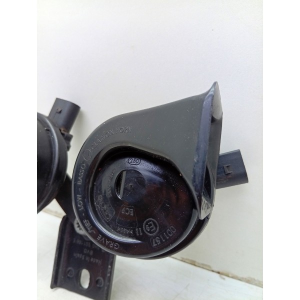 Par Buzinas Amarok V6 2010 A 2023