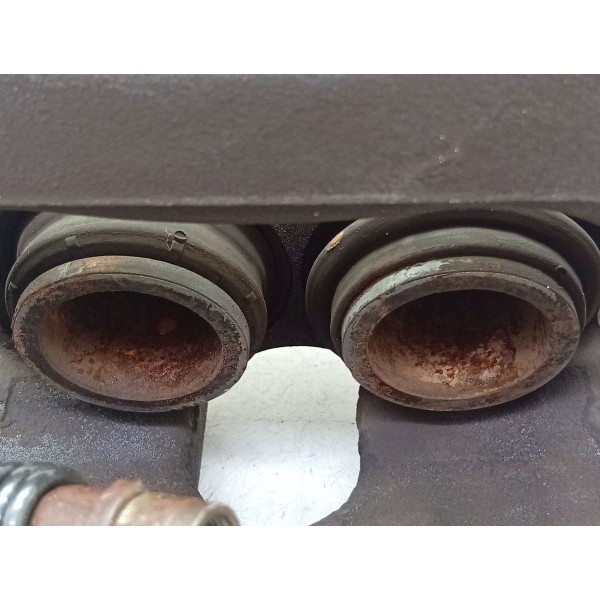 Pinça Freio Dianteira Esquerda Amarok V6 2017 A 2023