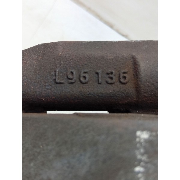 Pinça Freio Dianteira Esquerda Amarok V6 2017 A 2023