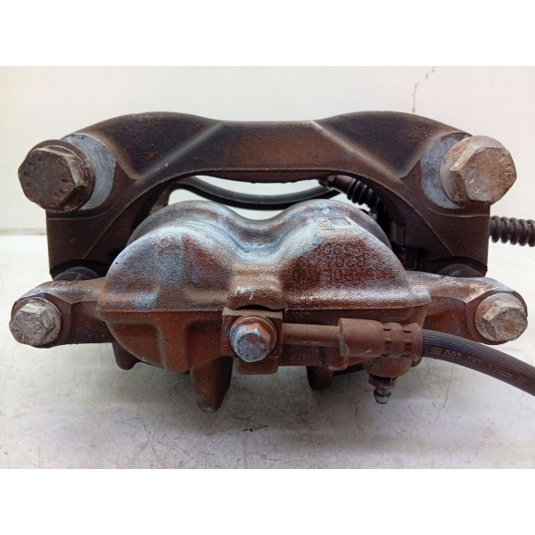 Pinça Freio Dianteira Esquerda Amarok V6 2017 A 2023