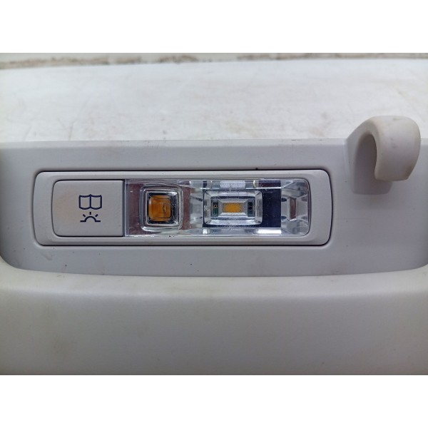 Lanterna Luz Cortesia Tras\dir Mercedes C180 2015 A 2019