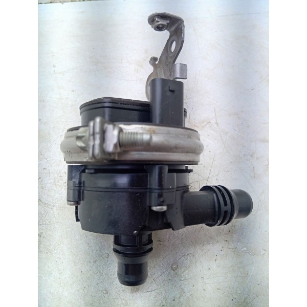 Bomba Agua Auxiliar Mercedes C180 2015 A 2019