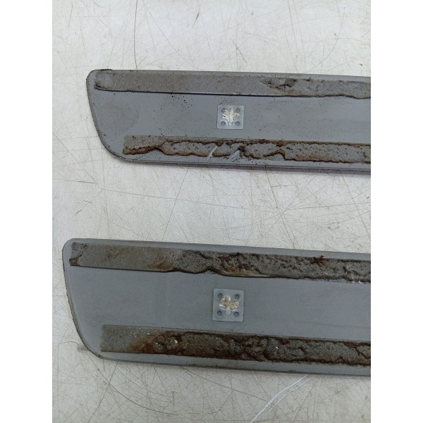 Soleira Dianteira Cromado Mercedes C180 2015 A 2019 Cromado