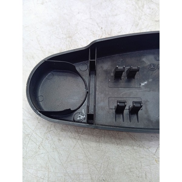 Moldura Braço Limpador Direito Mercedes C180 15/18
