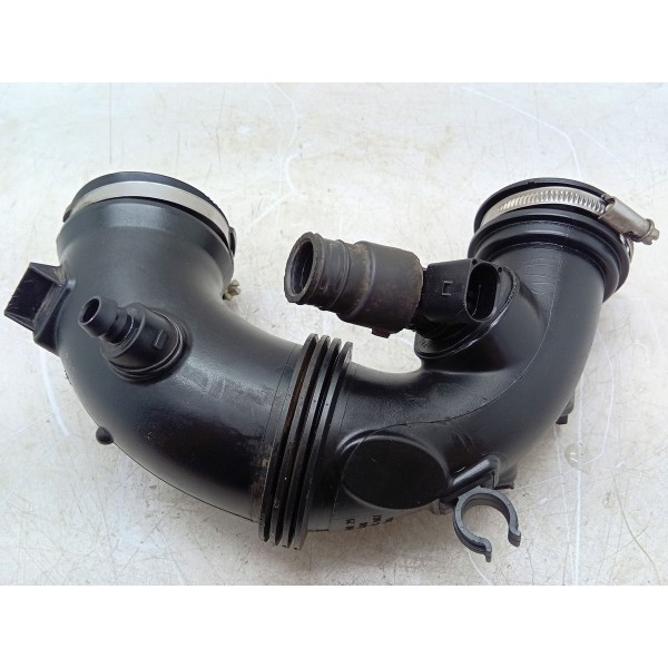 Duto/mangueira Filtro De Ar Mercedes C180 2015 A 2019