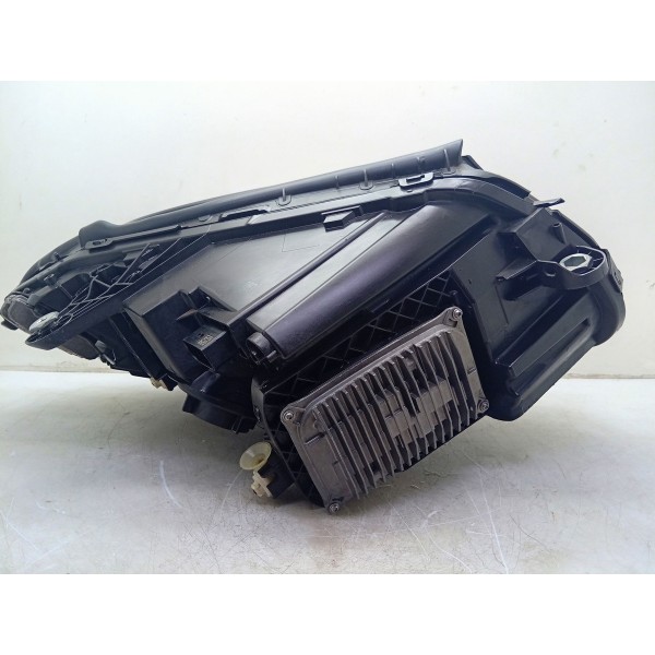 Farol Esquerdo Mercedes C180 2015 A 2019