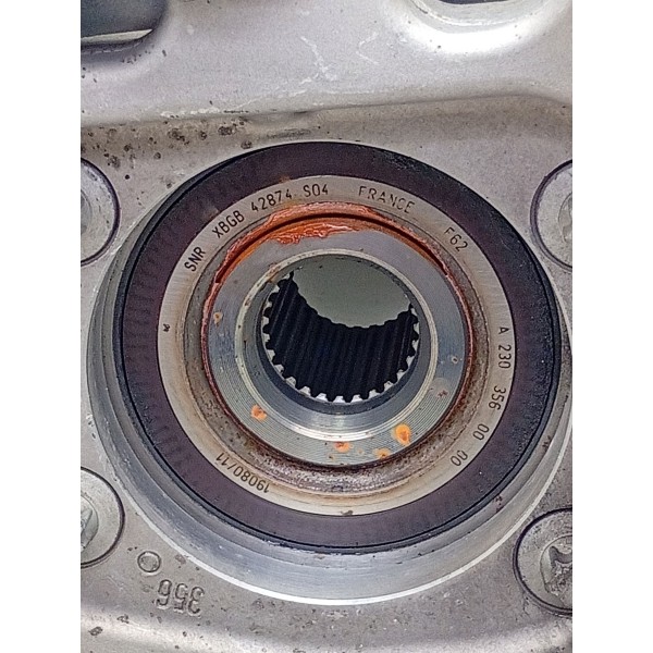 Montante/cubo Traseiro Direito Mercedes C180 2015 A 2019