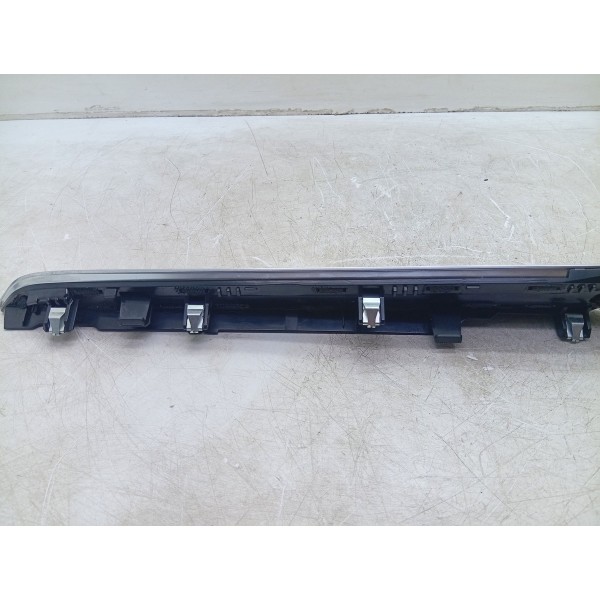 Moldura Do Painel Direito C180 15/19 A2056803006