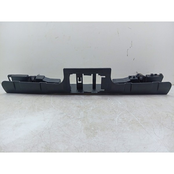 Guia Central Parachoque Tras Mercedes C180 2015 A 2019