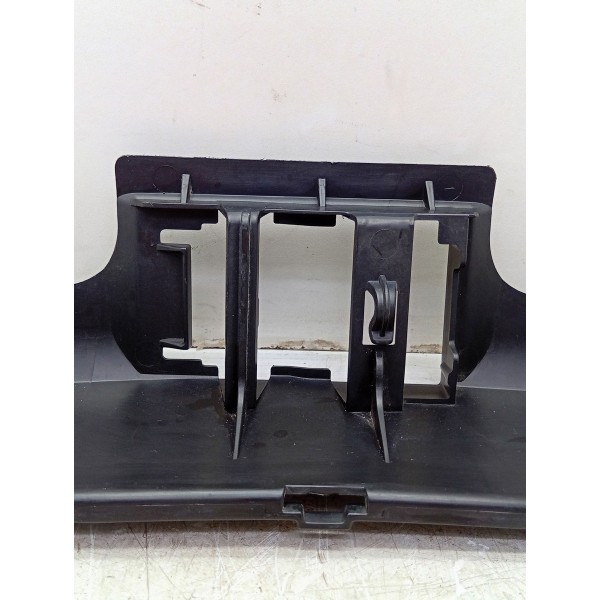 Guia Central Parachoque Tras Mercedes C180 2015 A 2019