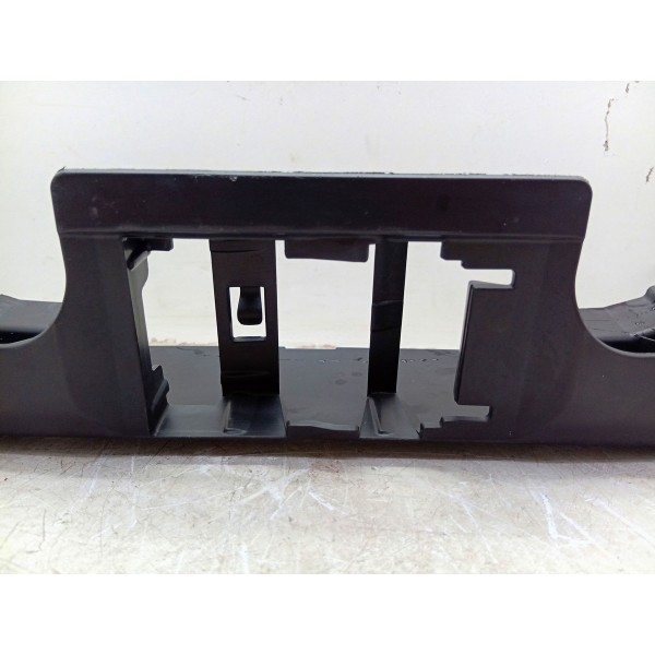 Guia Central Parachoque Tras Mercedes C180 2015 A 2019