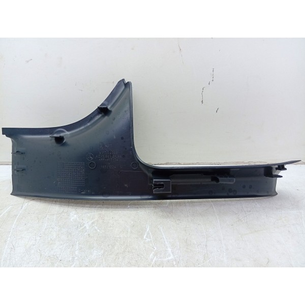 Soleira Porta Tras\esq Mercedes C180 2015 A 2019 Amarelo