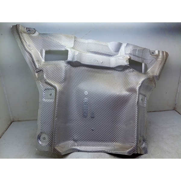 Defletor Termico Escapamento Mercedes C180 2015 A 2019