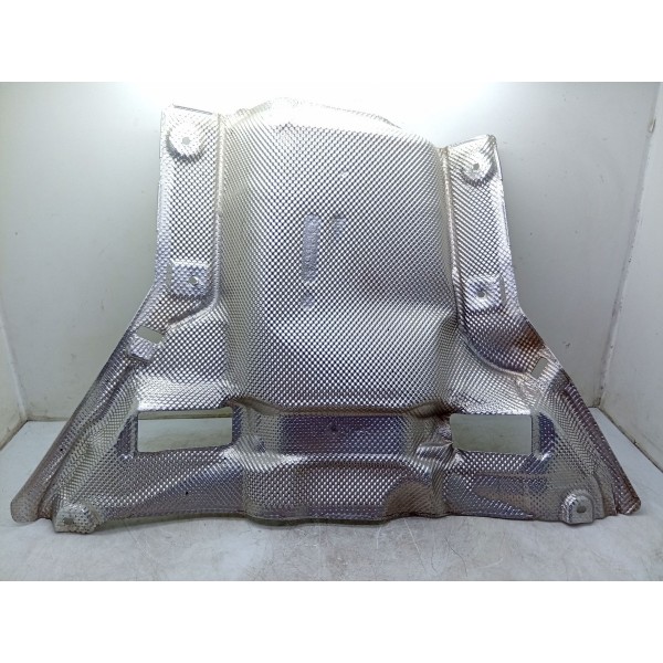 Defletor Termico Escapamento Mercedes C180 2015 A 2019