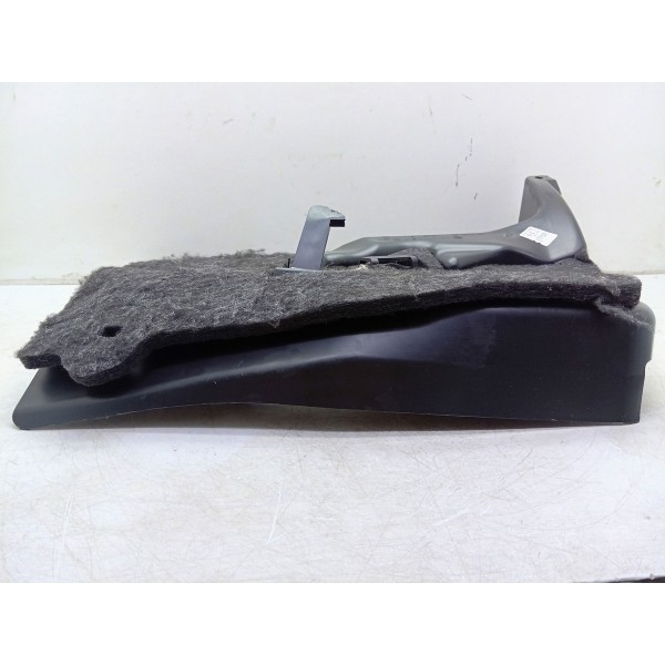 Moldura Pé Carona Mercedes C180 2015 A 2019