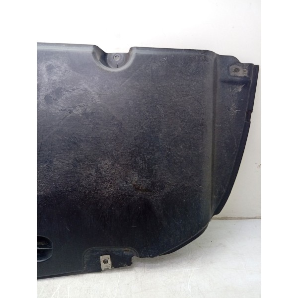 Protetor Traseiro Direito Mercedes C180 2015 A 2019