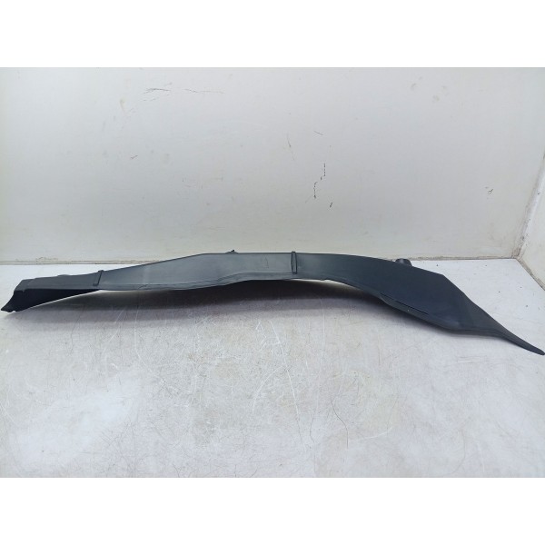 Acabamento Para-lama Direito Mercedes C180 2015 A 2019