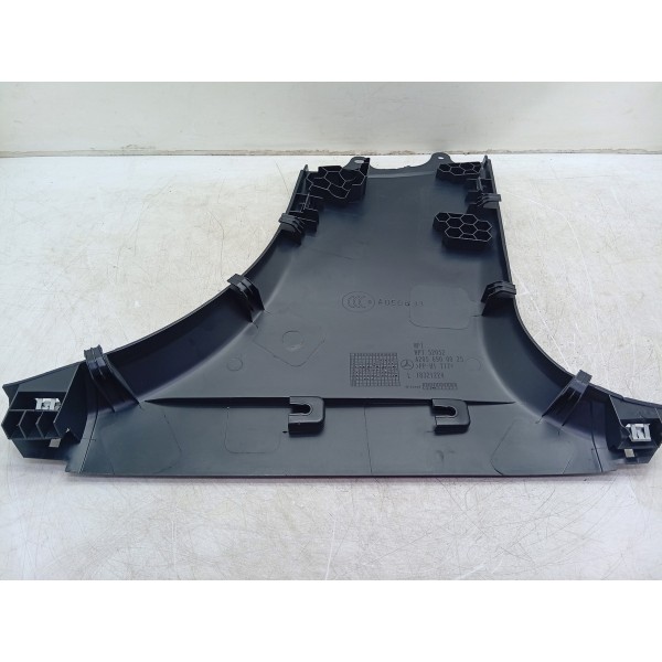 Soleira Central Esquerda Mercedes C180 2015 A 2019