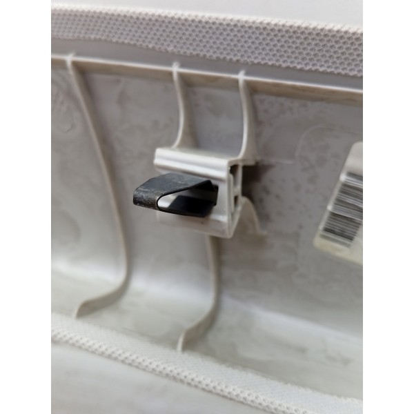 Moldura Coluna A Esquerda Mercedes C180 2015 A 2019