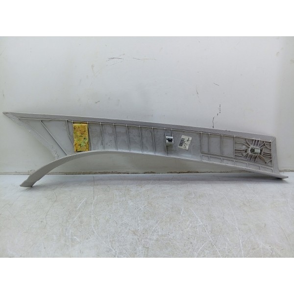 Moldura Coluna A Esquerda Mercedes C180 2015 A 2019
