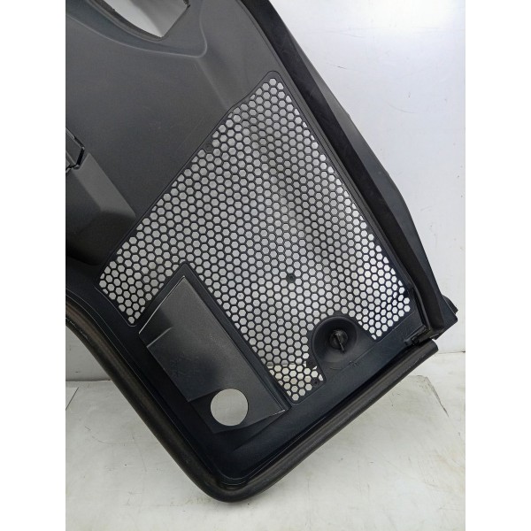 Grade Churrasqueira Esquerda Mercedes C180 2015 A 2019