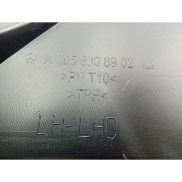 Grade Churrasqueira Esquerda Mercedes C180 2015 A 2019