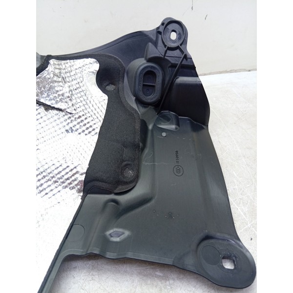 Defletor Calor Cofre Direito Mercedes C180 2015 A 2019