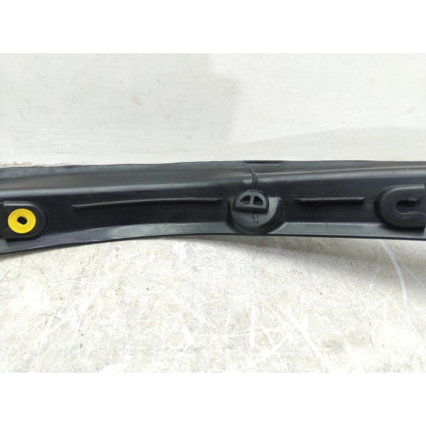 Acabamento Porta Mala Direito C180 15/19 A2056902807