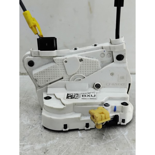 Fechadura Porta Dianteira Direita Onix 20/24 26376710