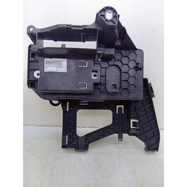 Suporte Caixa Fusível Mercedes C180 2015 A 2019