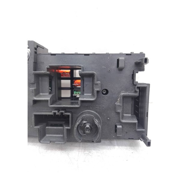 Caixa Fusiveis Interna Mercedes C180 2015 A 2019