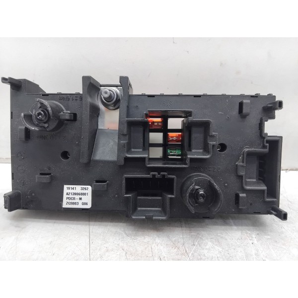 Caixa Fusiveis Interna Mercedes C180 2015 A 2019