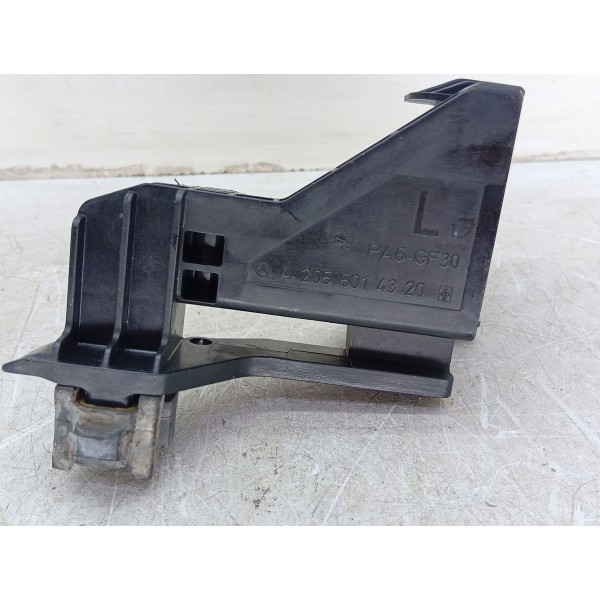 Suporte Parachoque Tras\esq Mercedes C180 2015 A 2019