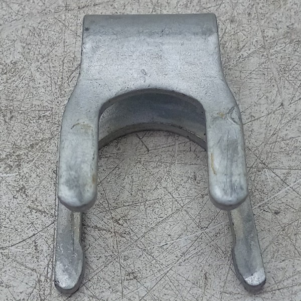 Suporte Trava Bico Injetor Mercedes C180