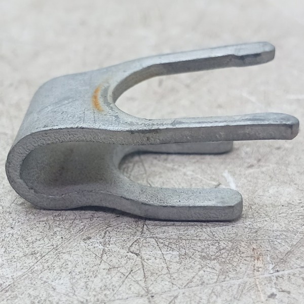 Suporte Trava Bico Injetor Mercedes C180 2015 A 2019