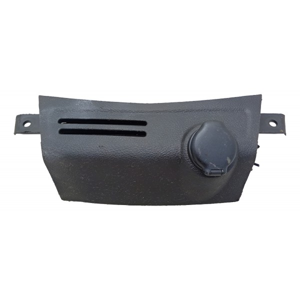 Moldura Com Acendedor 12v Onix/tracker 15/16 Avk60136