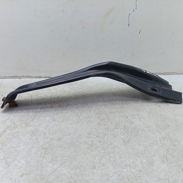 Suporte Para-choque Dianteiro Direito L200 Pajero Dakar