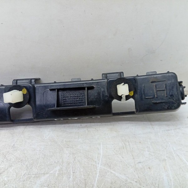 Guia Parachoque Traseiro Hb20 Hatch 13/19 866131s000