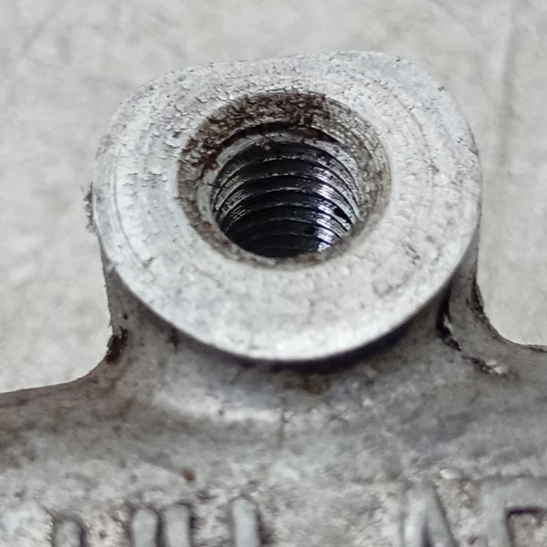 Suporte Polia Bomba Amarok V6 2019 A 2021