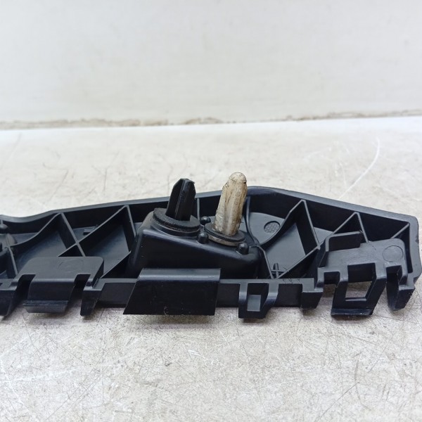 Suporte Guia Parachoque Tras\esq Ford Ka Sedan 2018 A 2023