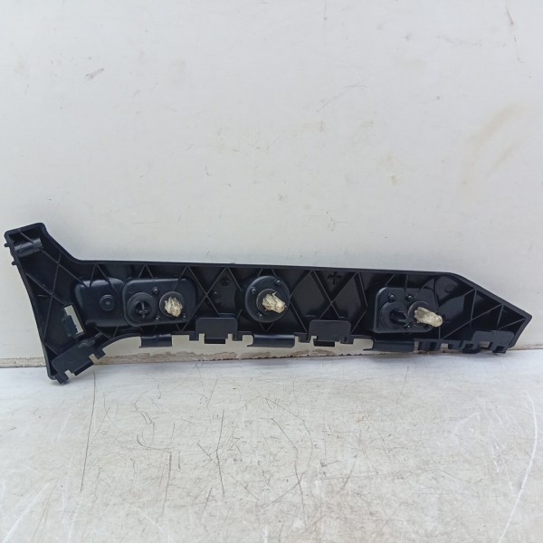 Suporte Guia Parachoque Tras\esq Ford Ka Sedan 2018 A 2023